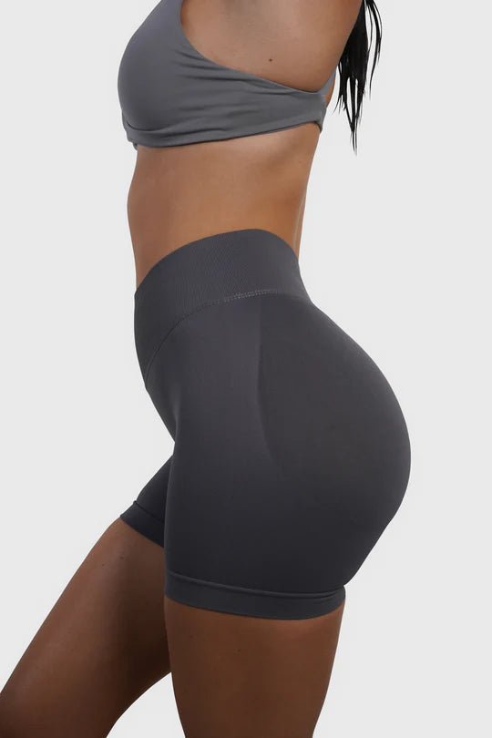 RECOIL SCRUNCH SHORTS - BLACK - Keep - Us