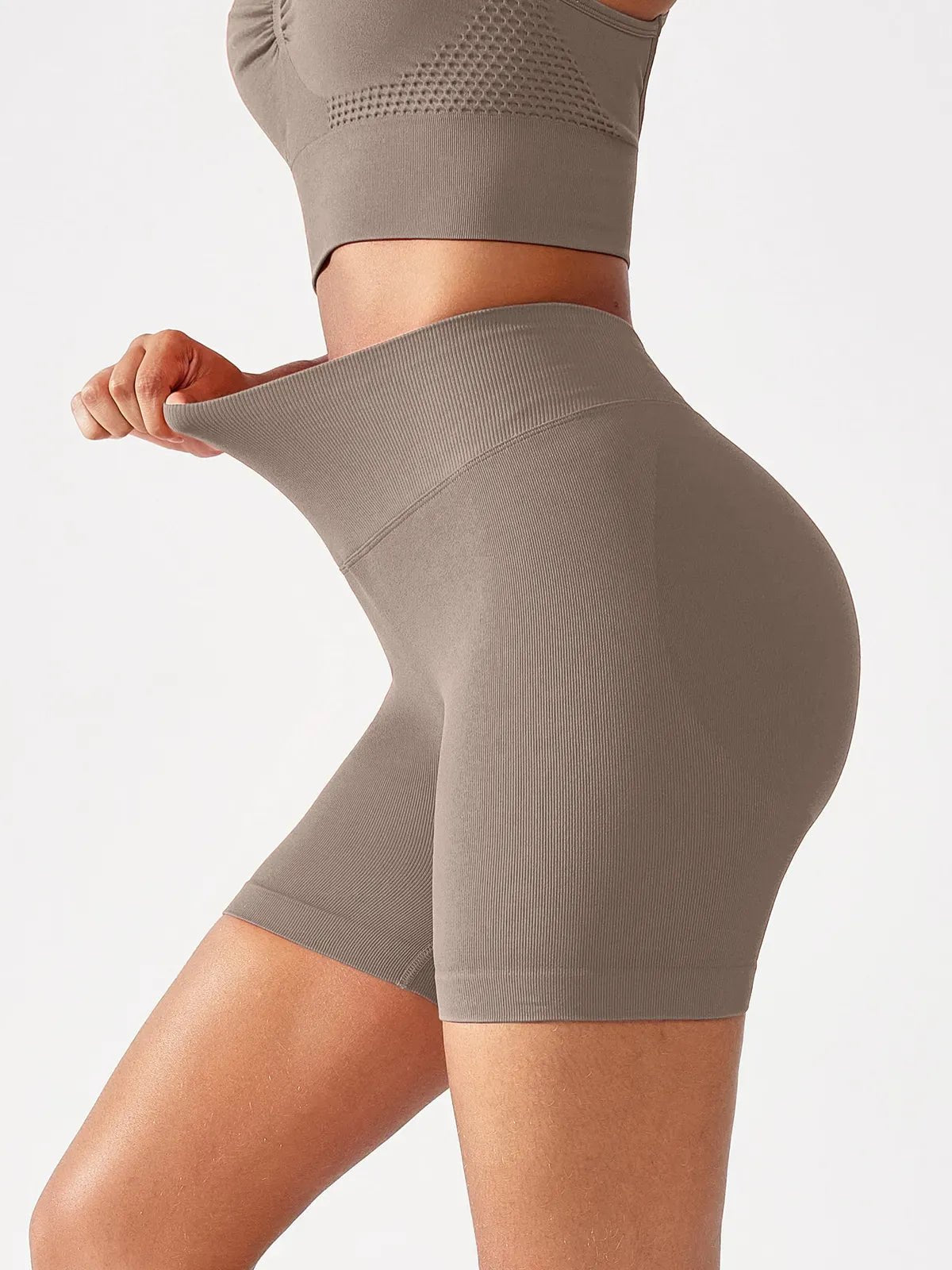 Seamless Scrunch Butt Workout Shorts - Keep - Us