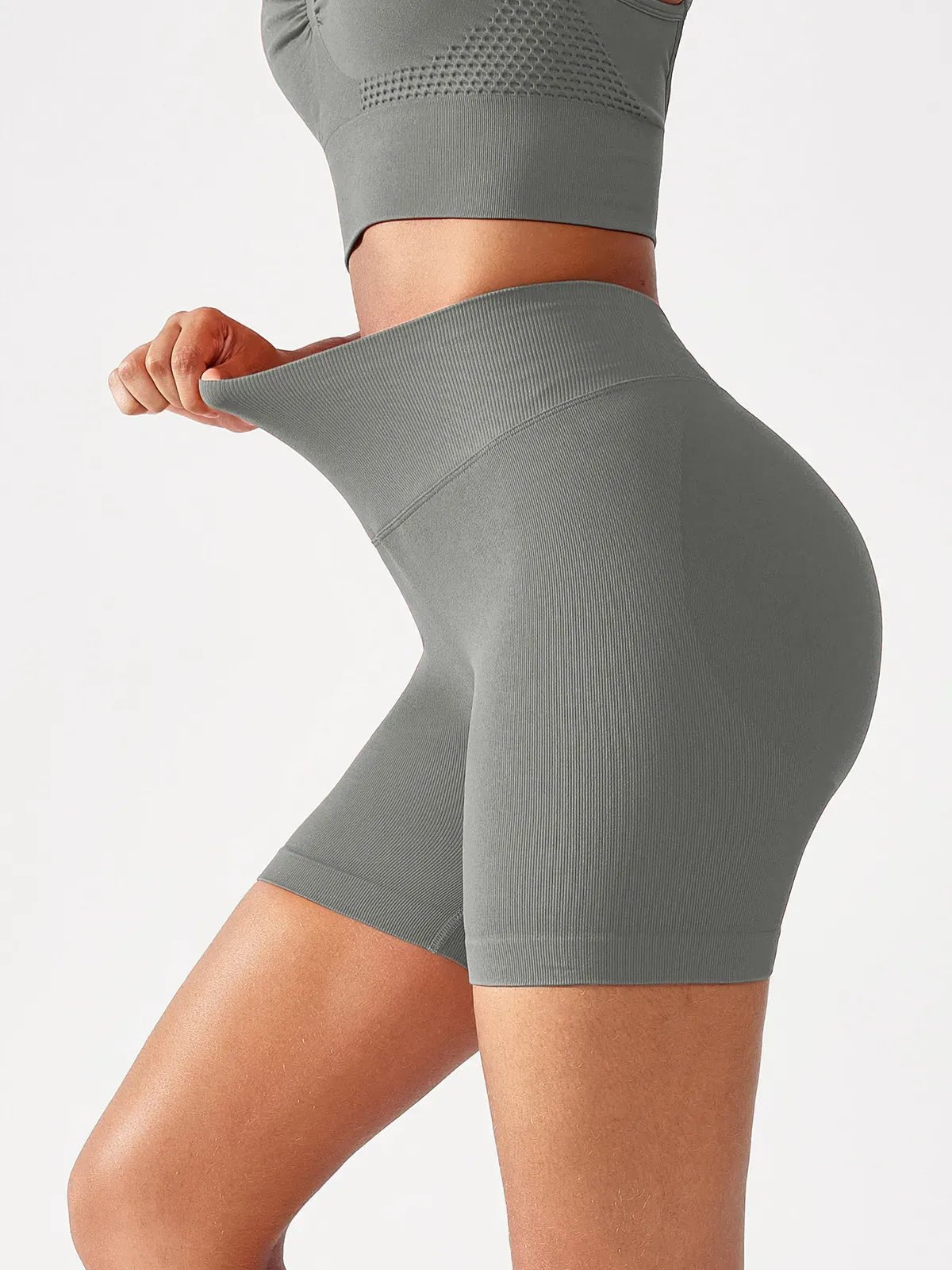 Seamless Scrunch Butt Workout Shorts - Keep - Us